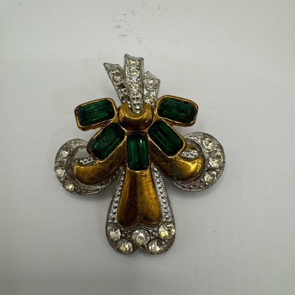 Source Unknown Gold and Green Crystal Brooch - Picture 1 of 2